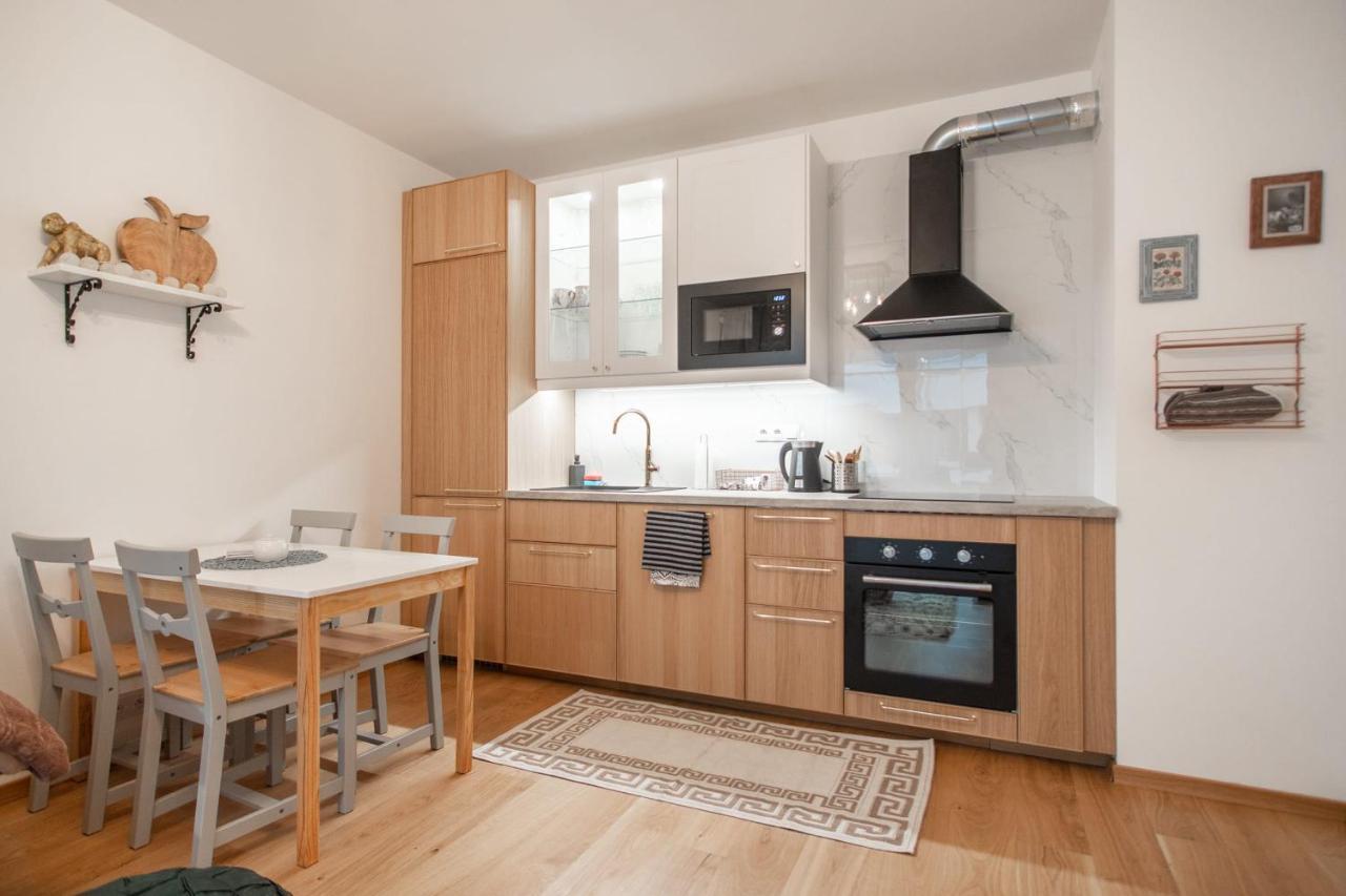 Apartment With Balcony Praga Zewnętrze zdjęcie