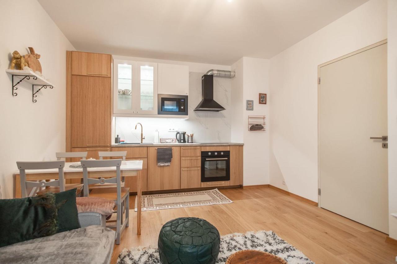 Apartment With Balcony Praga Zewnętrze zdjęcie