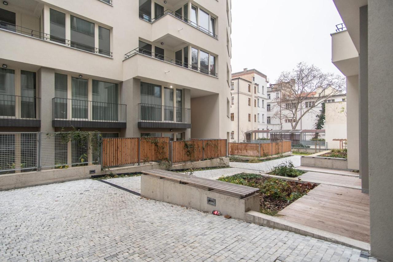 Apartment With Balcony Praga Zewnętrze zdjęcie